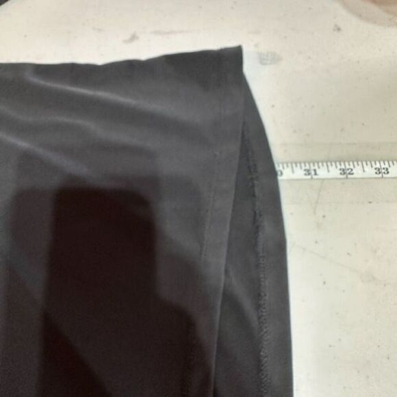 NWT Carmen Marc Valvo Women's V Neck Studded Tunic Blouse Black Gold Size Large - Picture 8 of 8